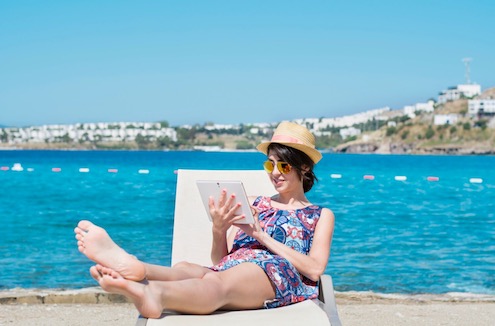 Santorini honeymoon vacation plan and guide
